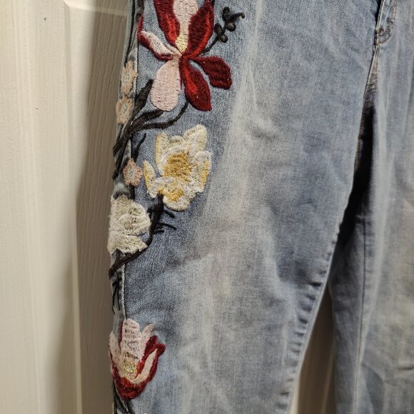 Sandpiper light wash denim jeans - Picture 2 of 5